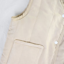 Load image into Gallery viewer, Pocket of baby beige padded vest