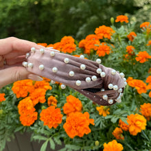 Load image into Gallery viewer, Velvet Pearl headband
