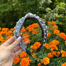Load image into Gallery viewer, Velvet Pearl headband

