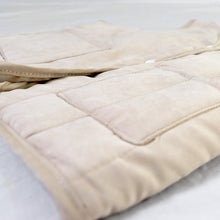Load image into Gallery viewer, Pocket of baby beige padded vest
